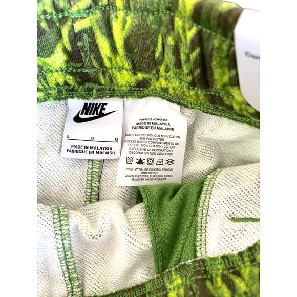 Nike Shorts 2pc Set‎ Fleece & Tee Graphic Logo  L/XL Boys *NWT - Picture 8 of 8